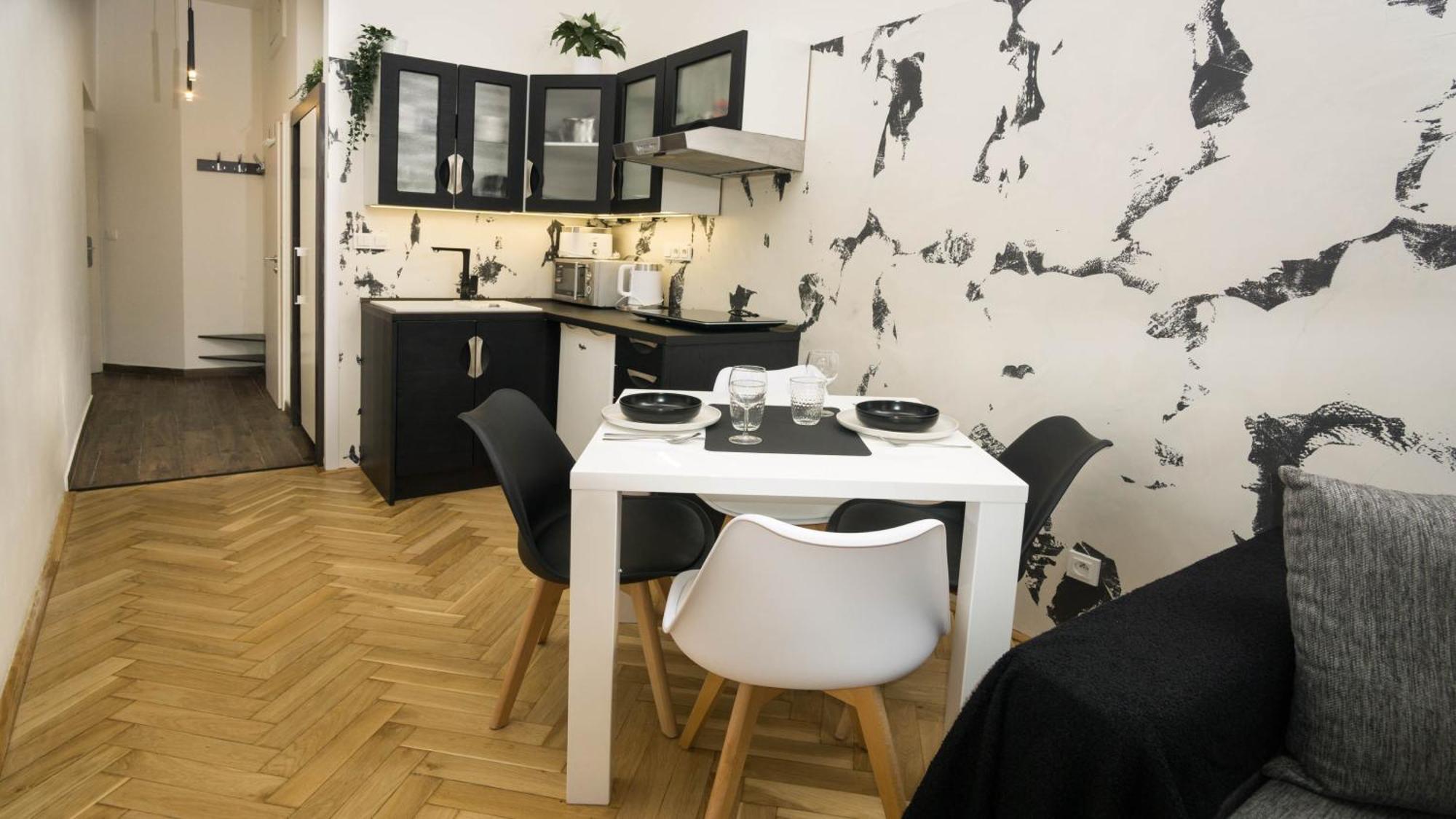 Black & White Apartment Prague By Wenceslas Square And Muzeum Ngoại thất bức ảnh