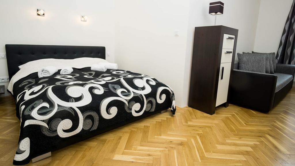 Black & White Apartment Prague By Wenceslas Square And Muzeum Ngoại thất bức ảnh